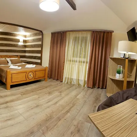 анасоль з чаном - джакузі басейн з підігрівом