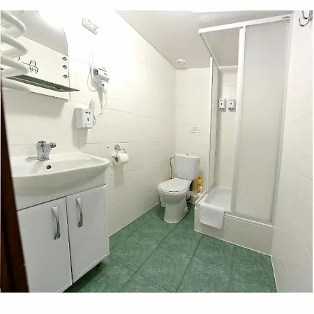 анасоль з чаном - джакузі басейн з підігрівом Slavske