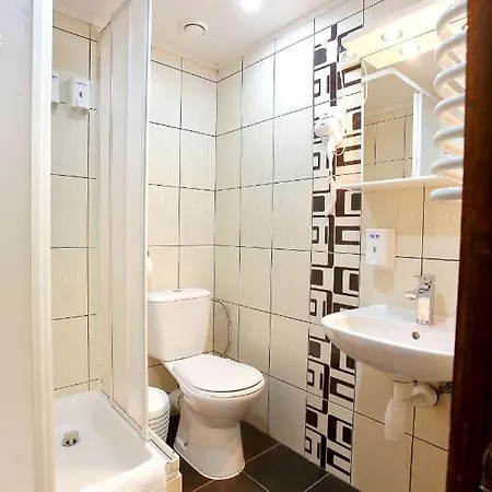 Guest house анасоль з чаном - джакузі басейн з підігрівом *