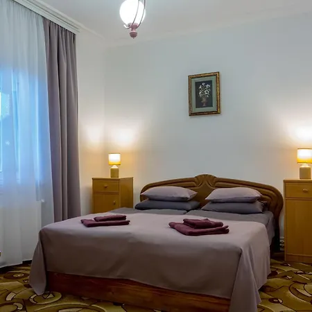 анасоль з чаном - джакузі басейн з підігрівом سلافسكي