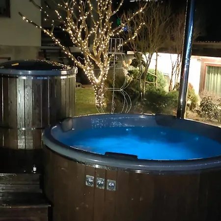 анасоль з чаном - джакузі басейн з підігрівом بيت ضيافة *