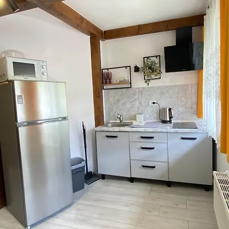 анасоль з чаном - джакузі басейн з підігрівом بيت ضيافة *