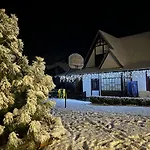 анасоль з чаном - джакузі басейн з підігрівом Guest house *