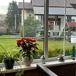 анасоль з чаном - джакузі басейн з підігрівом Guest house Slavske